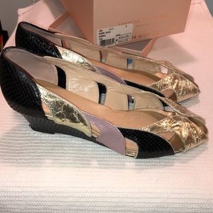 Loeffler Randal Sarris Annika shoes - size 8 - great condition